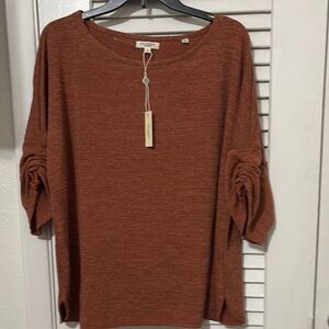 Women's Rust Top